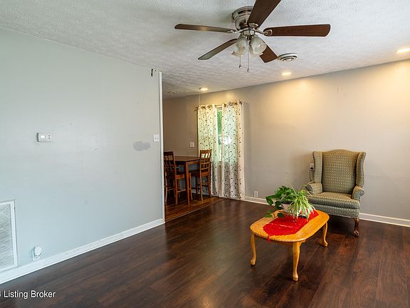 5th image of 7604 Nancy Ln