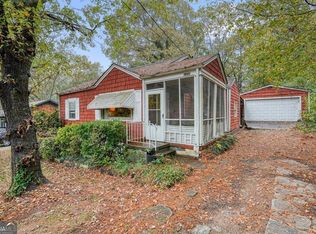 2458 Hillcrest Dr, East Pt, GA