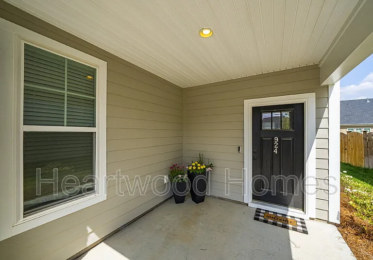 924 Windchase Way — Photo 47