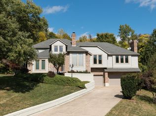 8410 Todd Creek Cir, West Chester, OH 45069