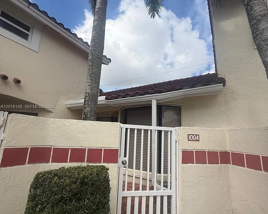 1004 San Remo Cir
