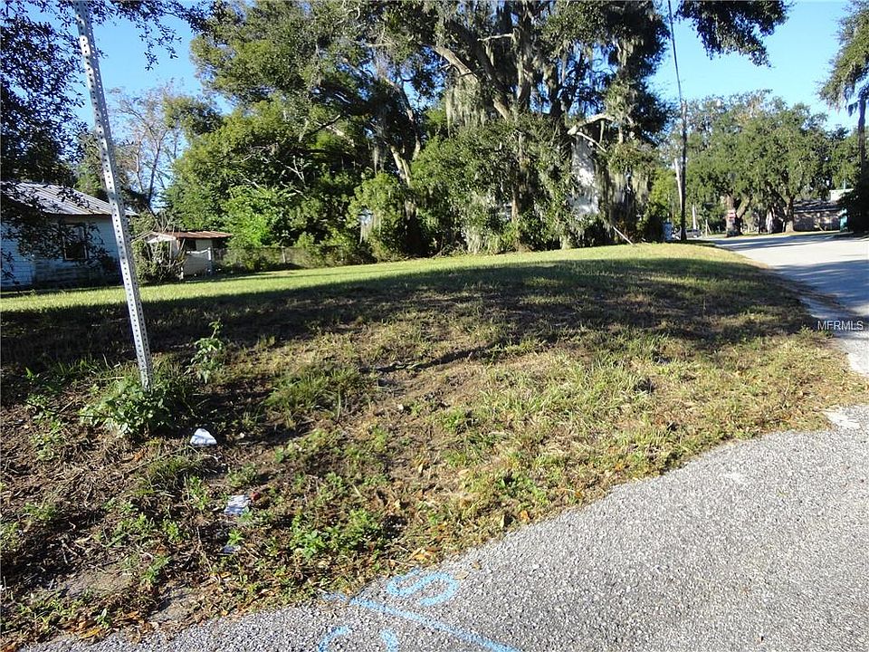 2nd image of 303 9th Ave