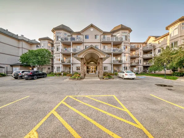 2420 108th St NW #418, Edmonton, AB T6J 7J3