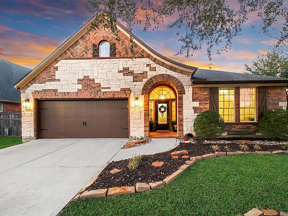 3rd image of 27902 Brandy Creek Ln