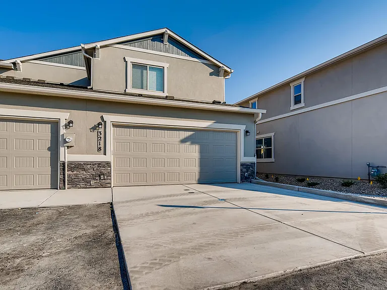 Greenways at Sand Creek Townhomes — Photo 58