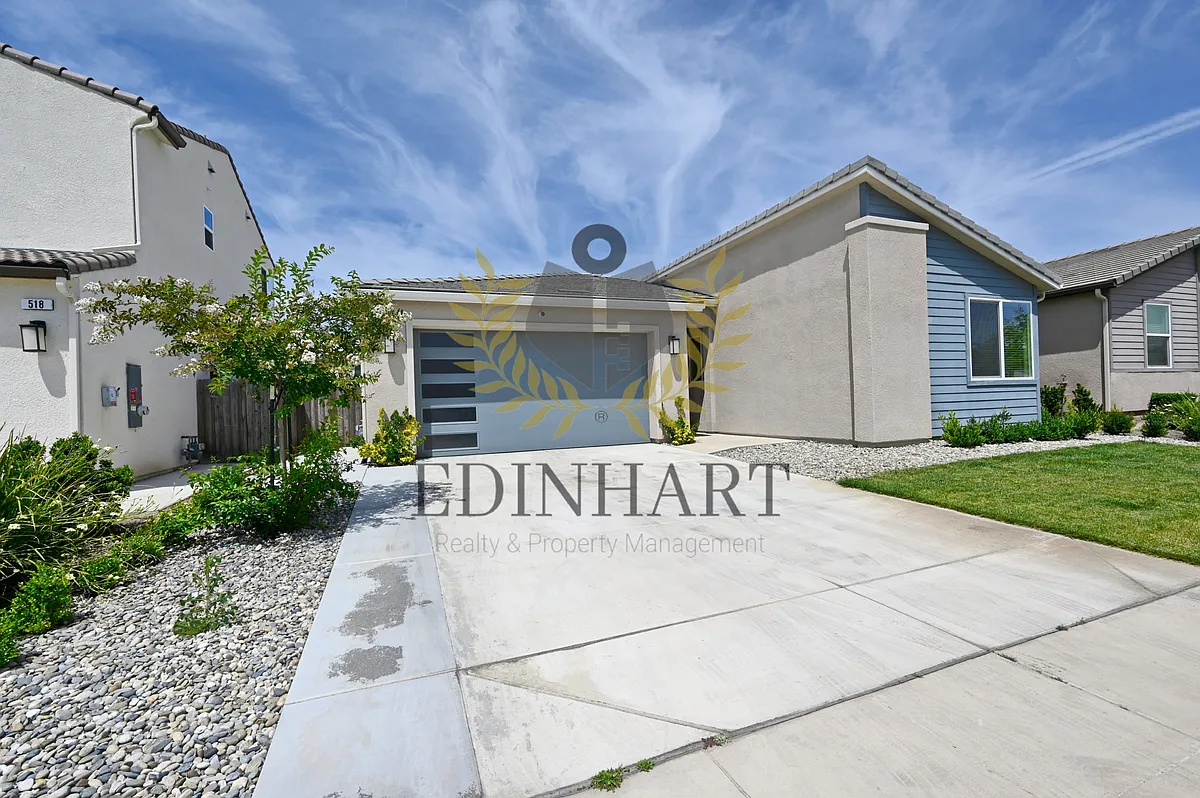 Building Photo - 502 S Traverse Dr