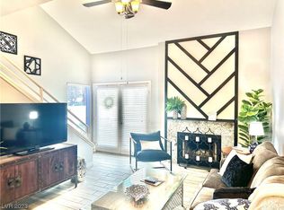 2700 Lodestone Dr, Las Vegas, NV 89117