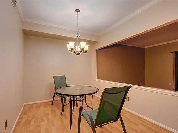 5th image of 14723 Barryknoll Ln APT 105