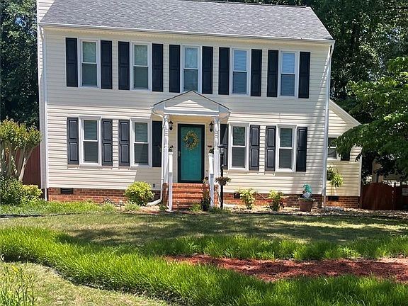2nd image of 10817 Belvoir Rd