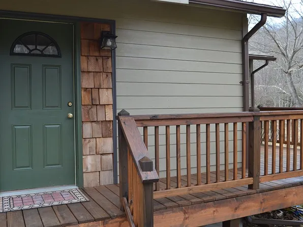 123 River Rd #1, Banner Elk, NC 28604