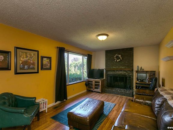 4th image of 4225 Clay Pl SE