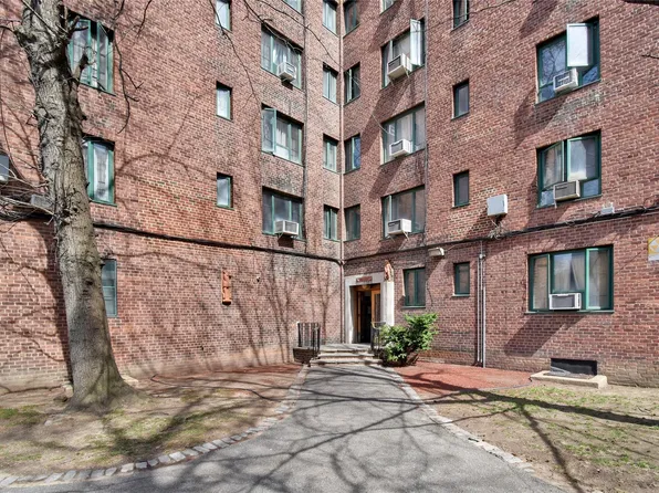 1504 Metropolitan Avenue #1C, Bronx, NY 10462