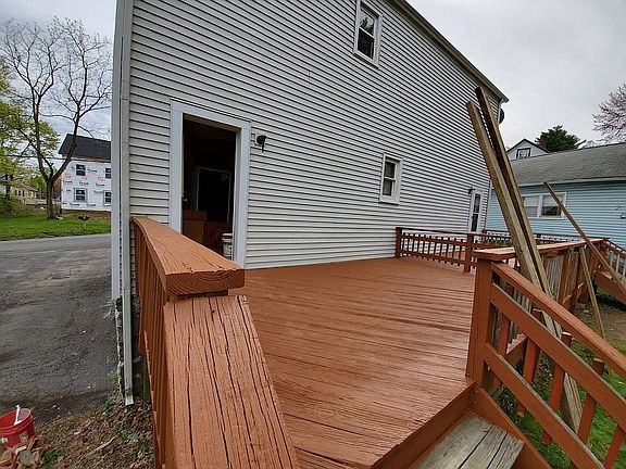 5th image of 14 Church St