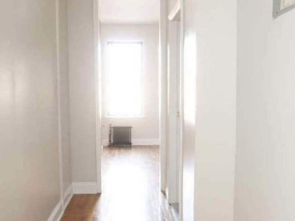 5th image of 525 W 156th St APT 4E