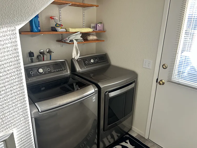 106 Library Ln — Photo 11