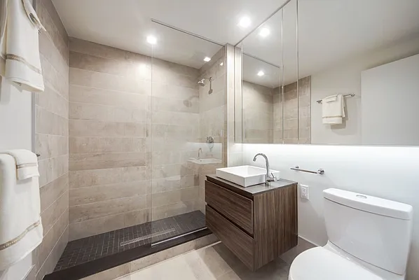 Rented by Monarch Realty Group | media 16