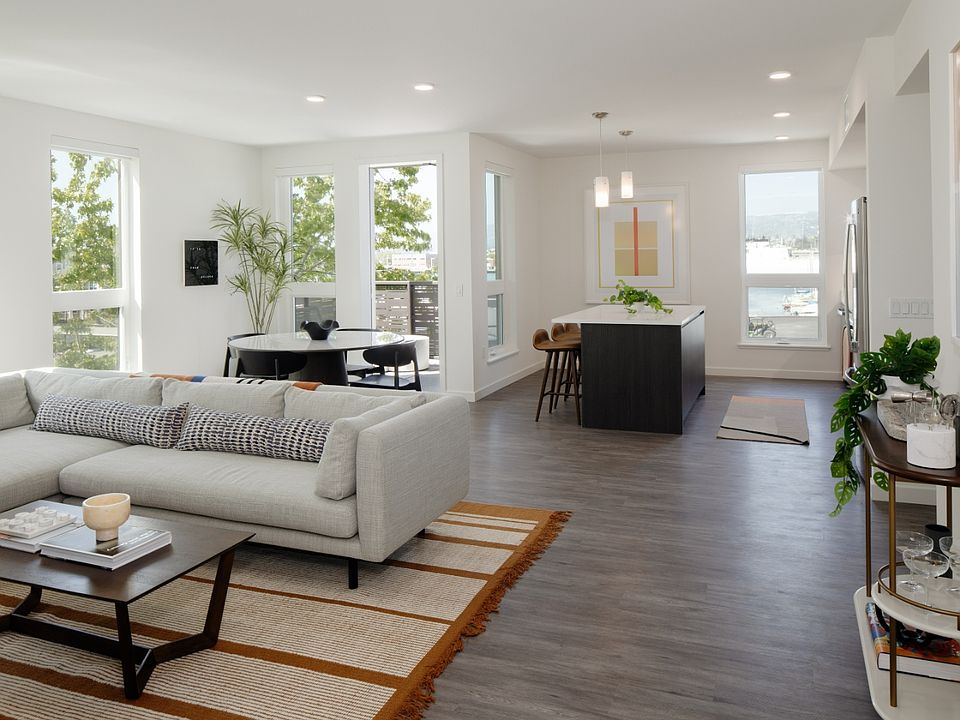 1st image of 1777 Clement Ave #275