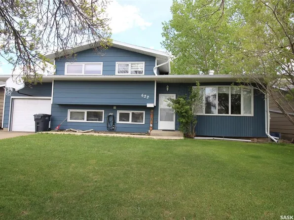 622 9th STREET W, Shaunavon, SK S0N 2M0