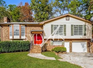 1733 English Knoll Cir, Birmingham, AL 35235