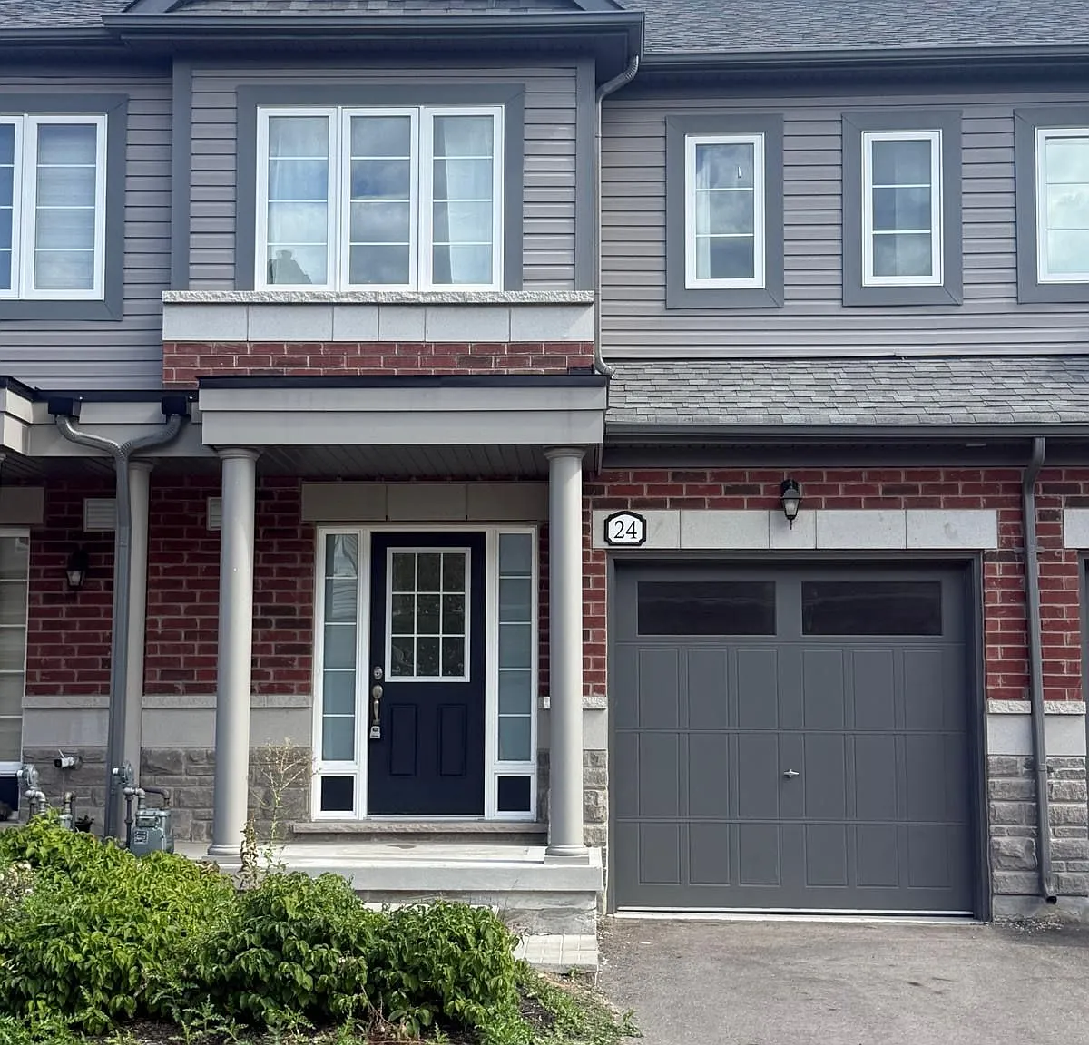 3 bed, $2,900 — Photo 1