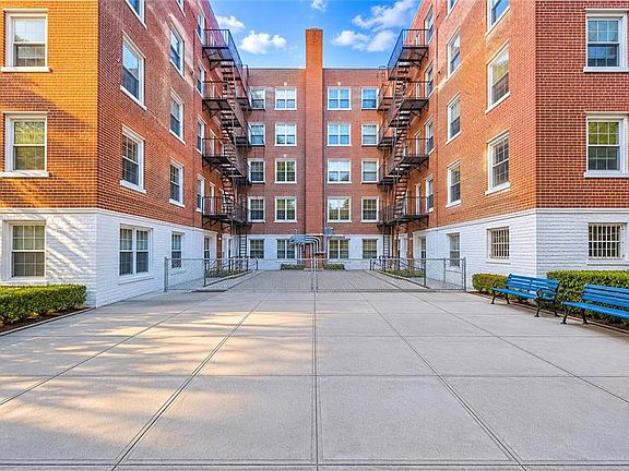 3rd image of 735 Avenue W #6J