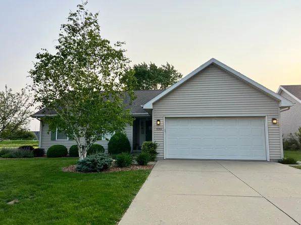 1155 Swan Dr, Bradley, IL 60915