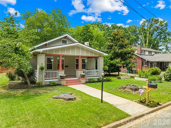 4th image of 218 Winburn St