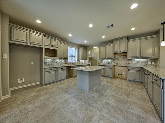 4th image of 148 Capriccio Ln