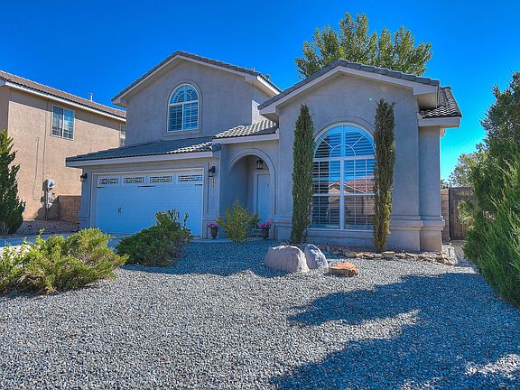3rd image of 940 Galeras St NW