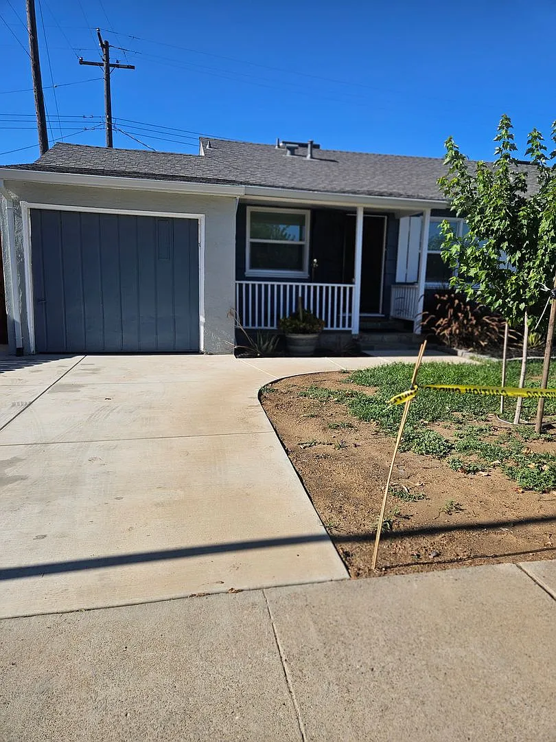 Charming 2-bedroom, 1-bathroom duplex in Sacramento — Photo 1
