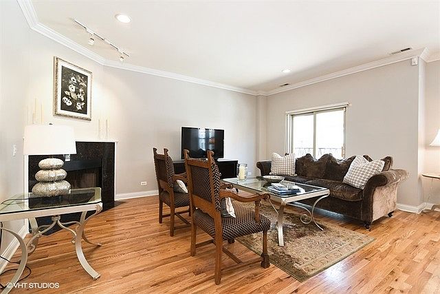 1st image of 3721 N Milwaukee Ave