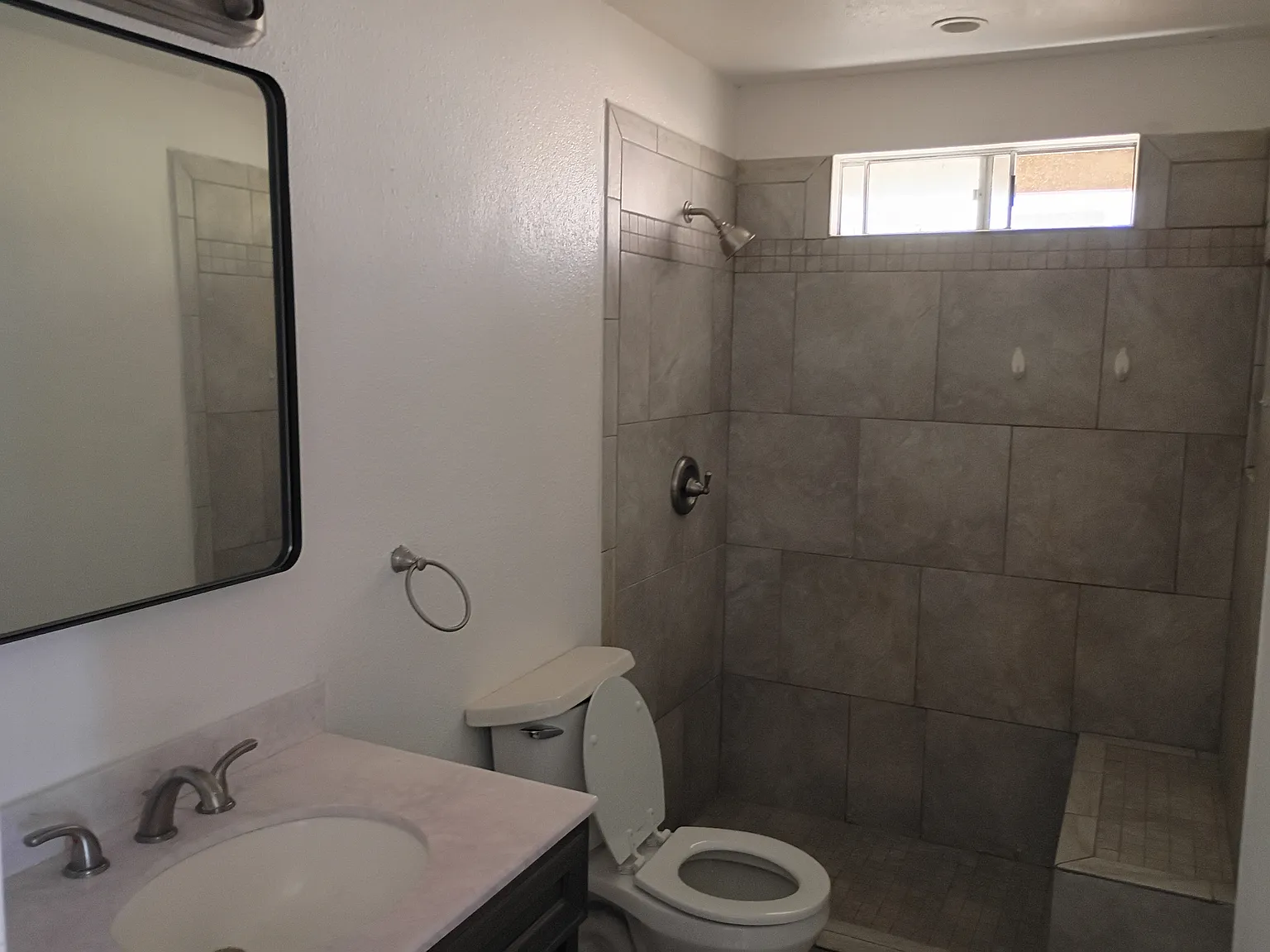 340 W Grace St — Photo 3