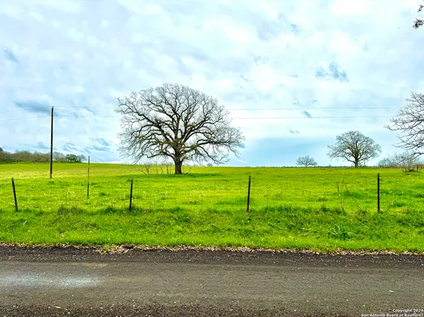 169 hall rd LOT 5, Luling, TX 78648