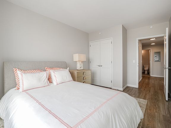 3rd image of 178-02 Hillside Ave #425