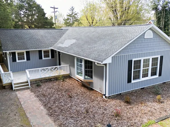 2234 Saddle Club Rd, Burlington, NC 27215