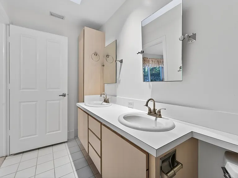 304 Sun Terrace Ct — Photo 26