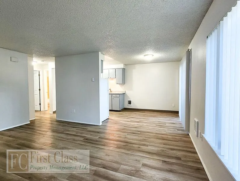 1 bed, 1.0 bath, 720 sqft, $1,395 — Photo 2