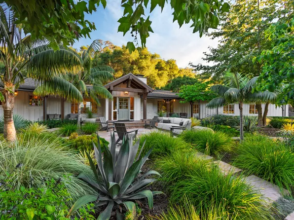 1125 Estrella Dr, Santa Barbara, CA 93110