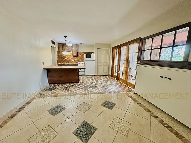 2819 N Woodland Ave #2 — Photo 8