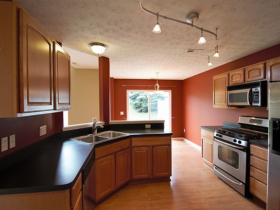 5th image of 1190 N Yorkshire Dr