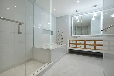 Rented by Lucas X Realty LLC