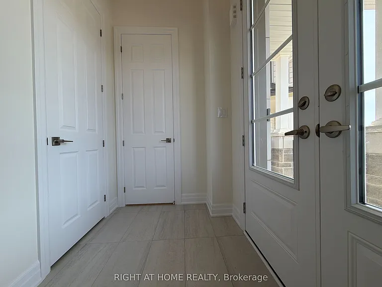 2127 Binbrook Dr — Photo 2