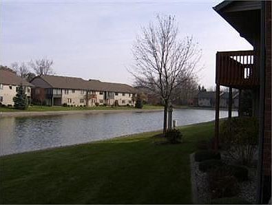 3rd image of 245 Interlaken Ct