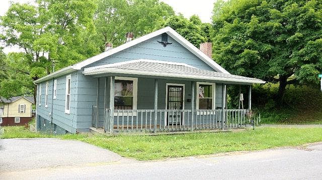 1st image of 809 N Oakwood Ave