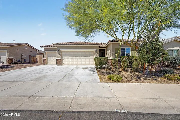4 bed, 1797 sqft, $2,200 — Photo 1