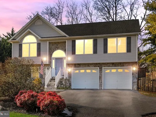 107 Virginia Ave, Harpers Ferry, WV 25425