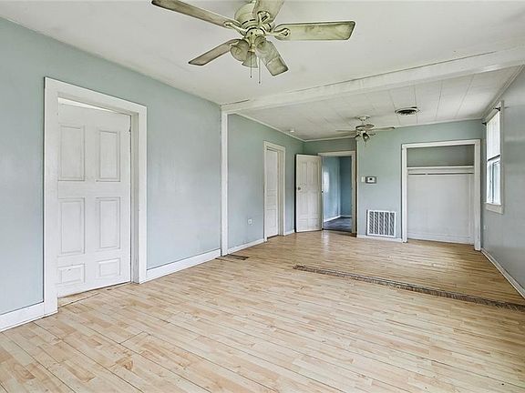 4th image of 159A N Magnolia St