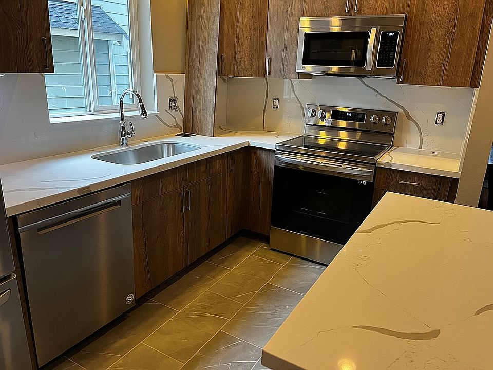 1st image of 3208 Highlands Blvd