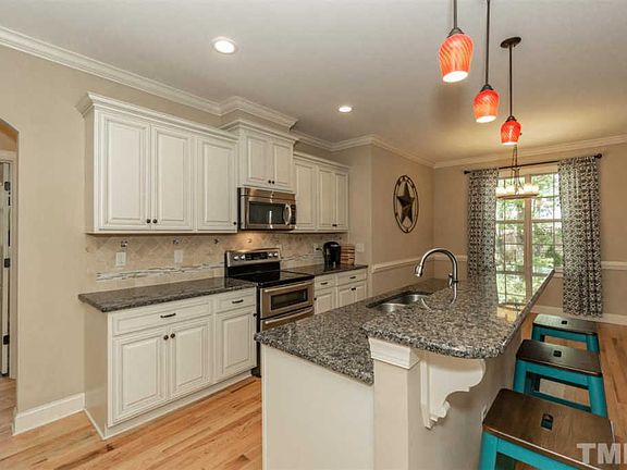 4th image of 196 Plantation Dr