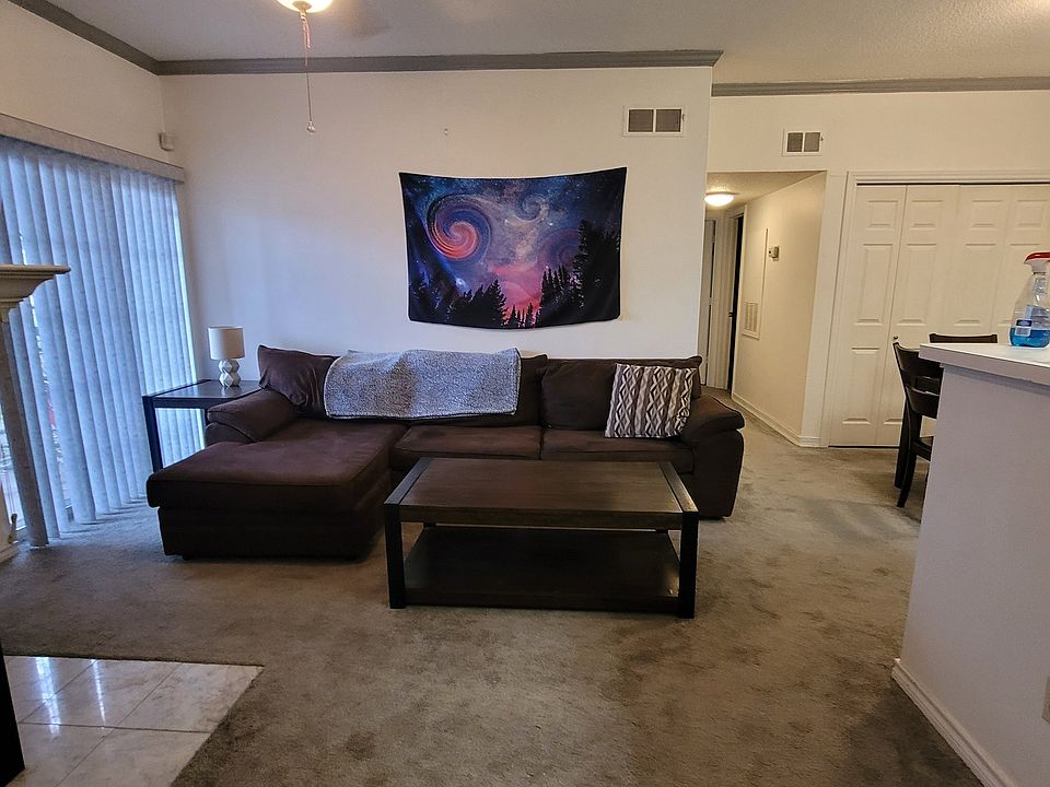 Carriage House 31 High St East Hartford CT Zillow